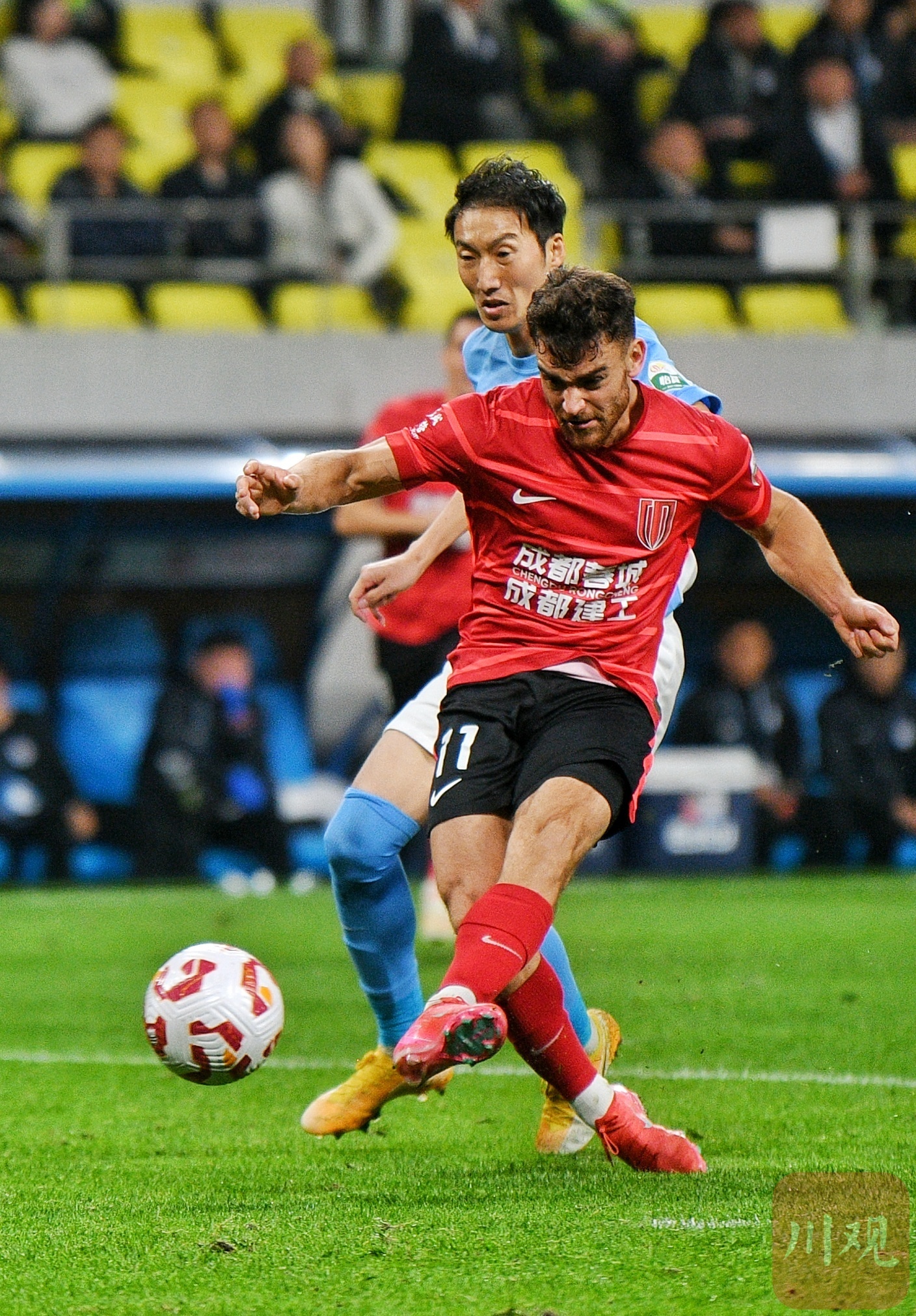 关于国际比赛日成都蓉城备战英超，完成体检细节曝光，更衣室稳定，训练强度明显提升的信息